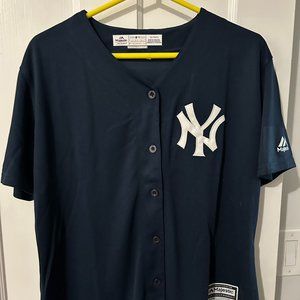 Women's NY Yankees Majestic lightweight jersey